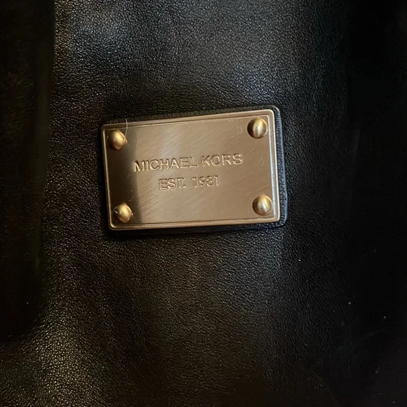 Michael Kors Shoulder Bag Gold Chains - Picture 3 of 6